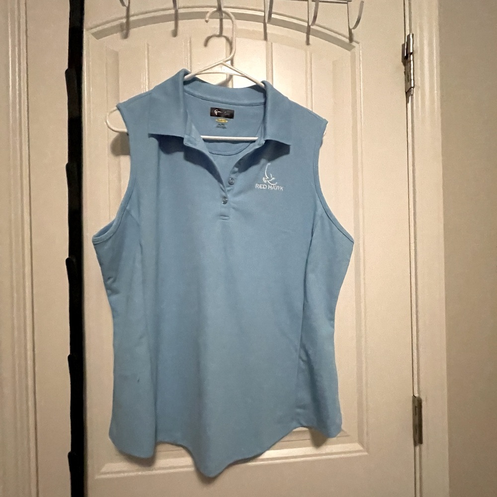 Women’s Golf collar tank. Size XL. Light blue. Red Hawk Golf Course- Greg Norman